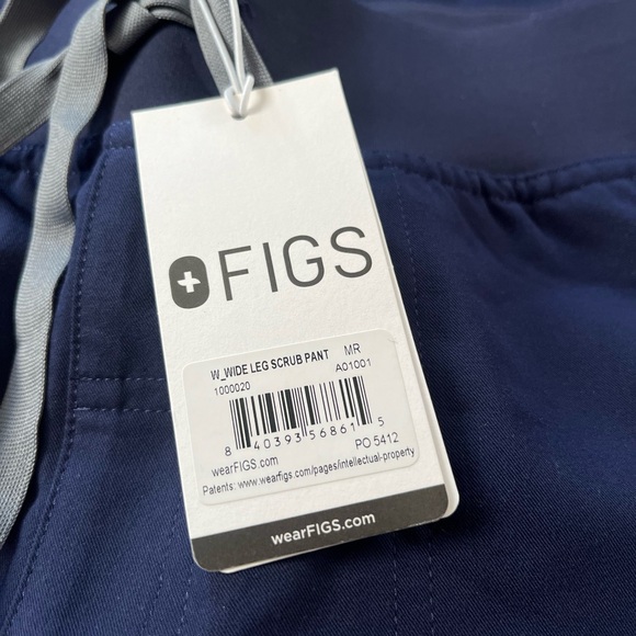 Figs High Waisted Isabel Wide Leg Scrub Pants - Picture 5 of 5